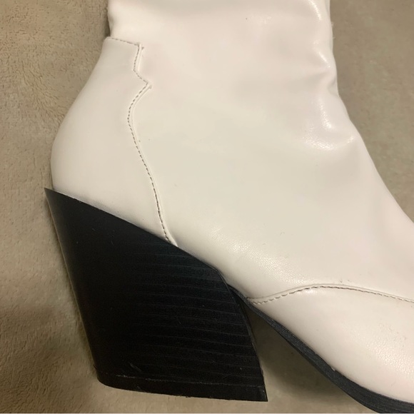 White cowgirl booties - Picture 2 of 4